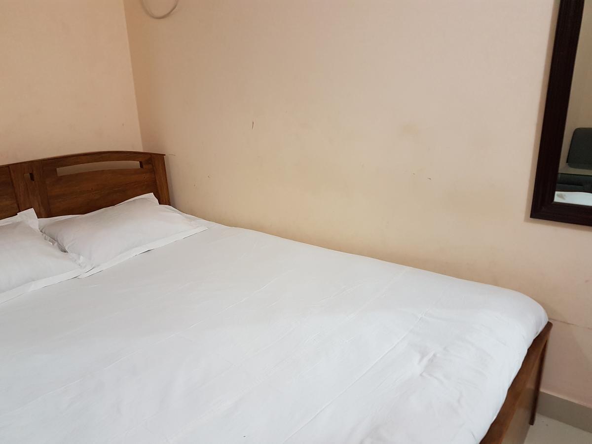 Hotel Diamond Park Dakhin Kattali Екстер'єр фото