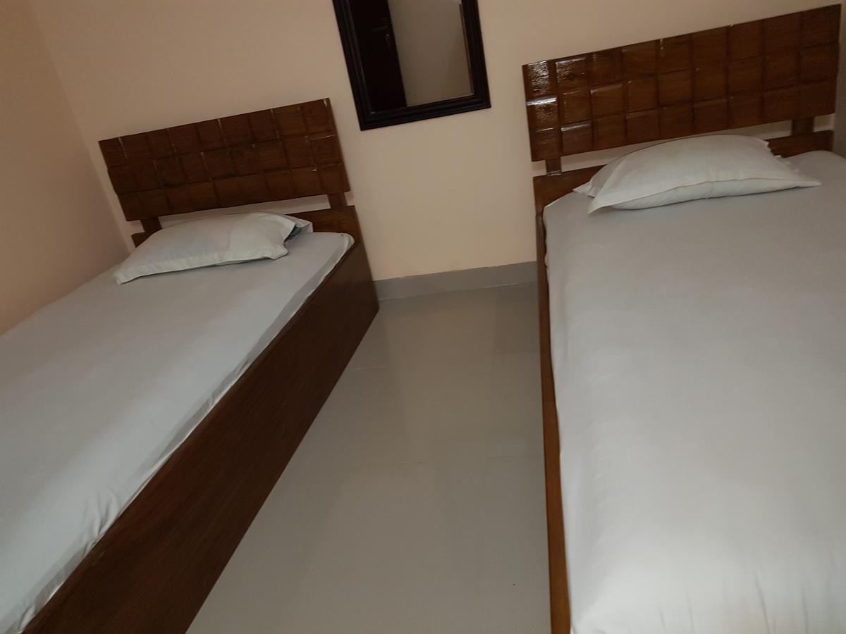 Hotel Diamond Park Dakhin Kattali Екстер'єр фото