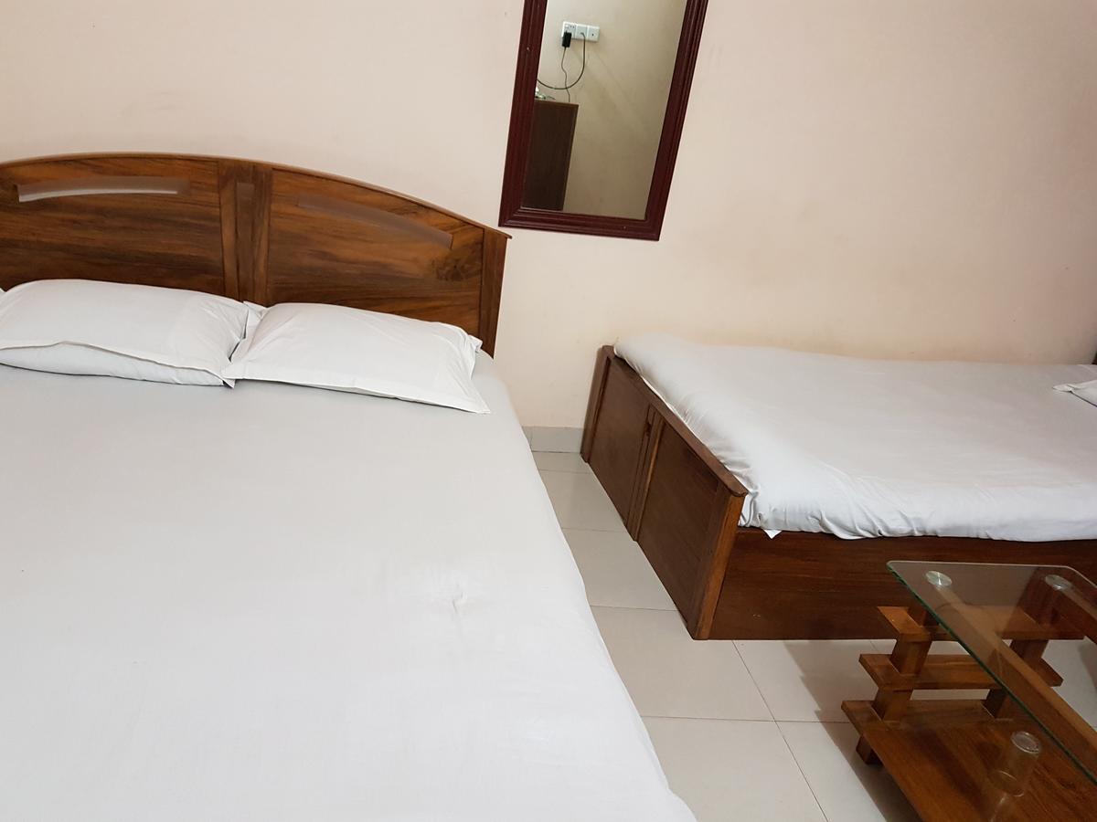 Hotel Diamond Park Dakhin Kattali Екстер'єр фото