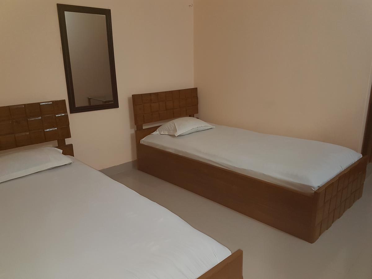 Hotel Diamond Park Dakhin Kattali Екстер'єр фото
