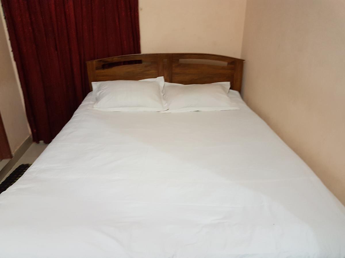 Hotel Diamond Park Dakhin Kattali Екстер'єр фото