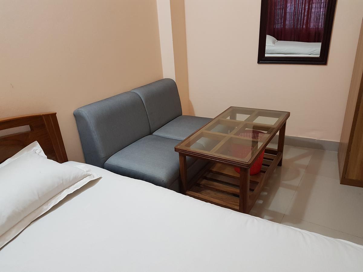 Hotel Diamond Park Dakhin Kattali Екстер'єр фото
